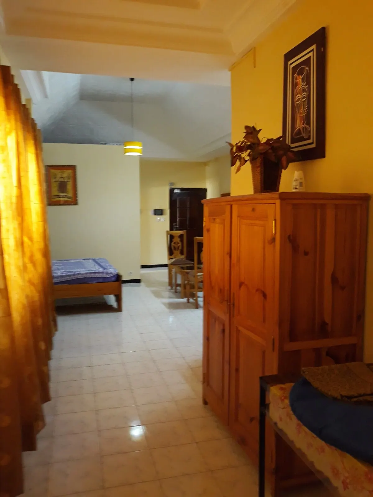 Le Studio, entrée et couloir