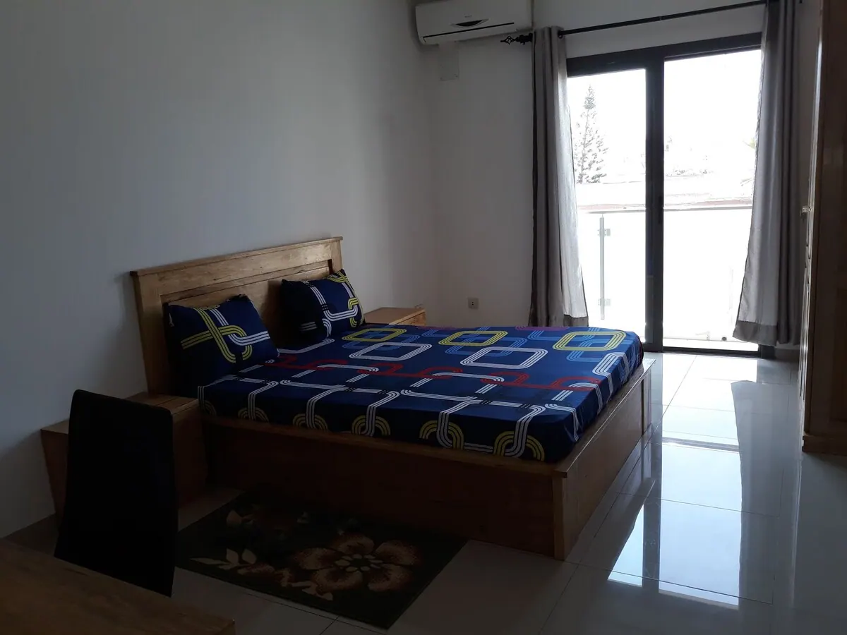 Appartement VDN, chambre avec baie vitrée