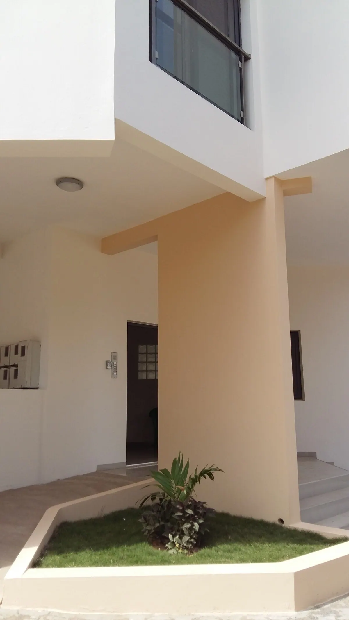 Appartement VDN, hall de l'immeuble